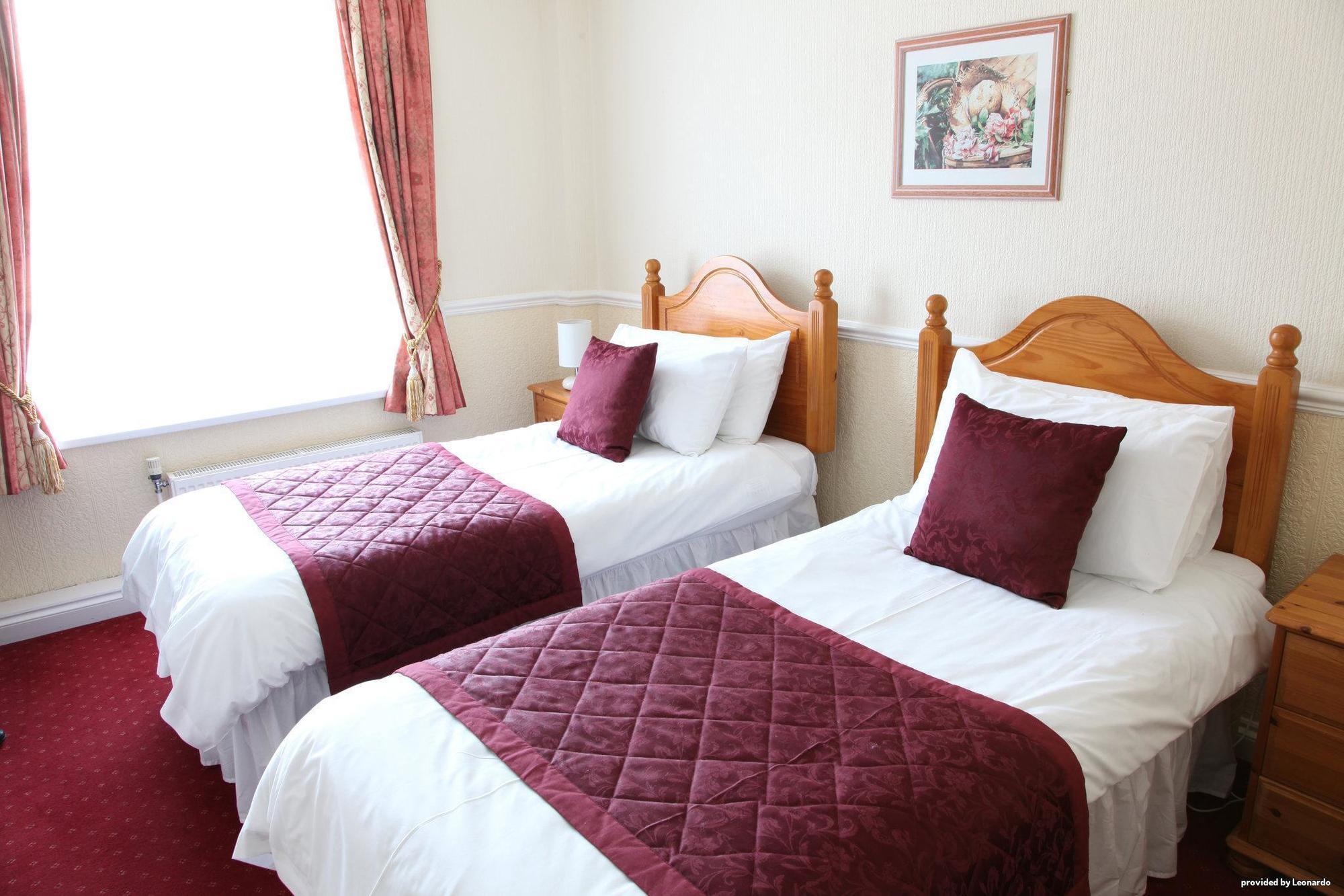 Cliff Head Hotel Carlyon Bay Quarto foto