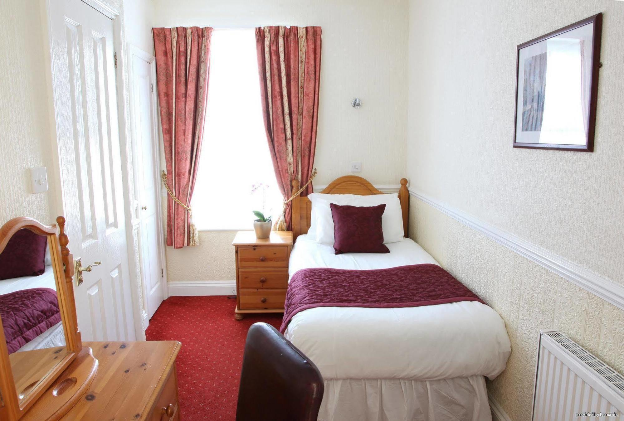 Cliff Head Hotel Carlyon Bay Quarto foto